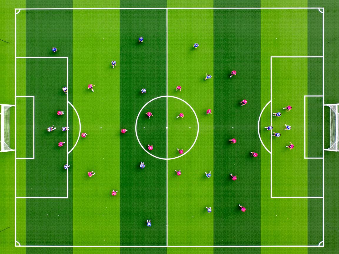 开云在线登入-欧冠比赛中的“场外战”——媒体与舆论的角逐，欧冠外围赛分析